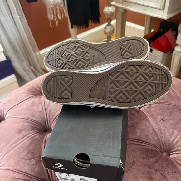 CONVERSE - ALL STAR  - HIGHTOP/CUT OUT - WOMENS - BLACK AND LEOPARD *RARE* - Picture 5 of 6